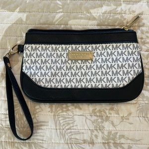Michael Kors wristlet